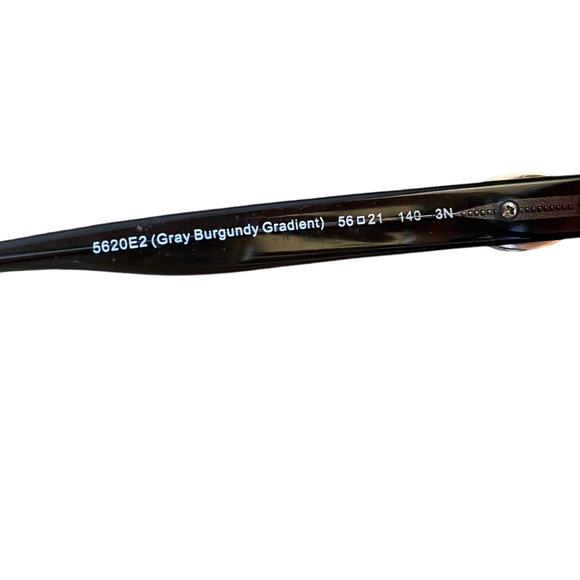 Coach L1147 Gray Burgundy Gradient HC8295 5620E2 56-21-140 Sunglasses - Picture 11 of 12